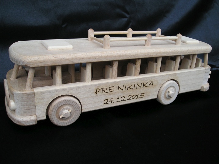 Autobus Škoda pro děti s věnováním