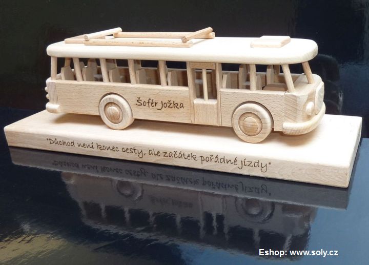 Autobus dárek pro důchodce řidiče autobusu VYDOS BUS