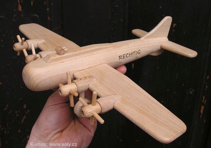Letadlo vrtulové, dřevěné hračky