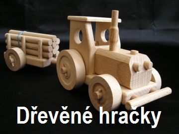 Hračka traktor ze dřeva