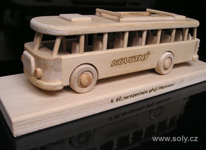Autobus dřevěné dárky a hračky