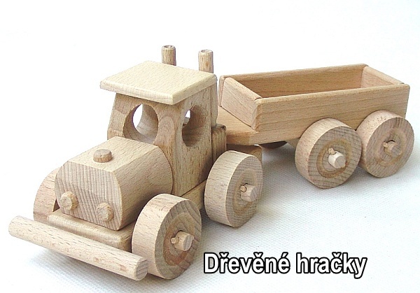 Dřevěné hračky, malé nákladní autíčko pro nejmenší děti