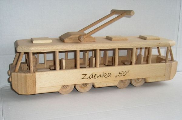 Dřevěné hračky obchod Praha tramvaj