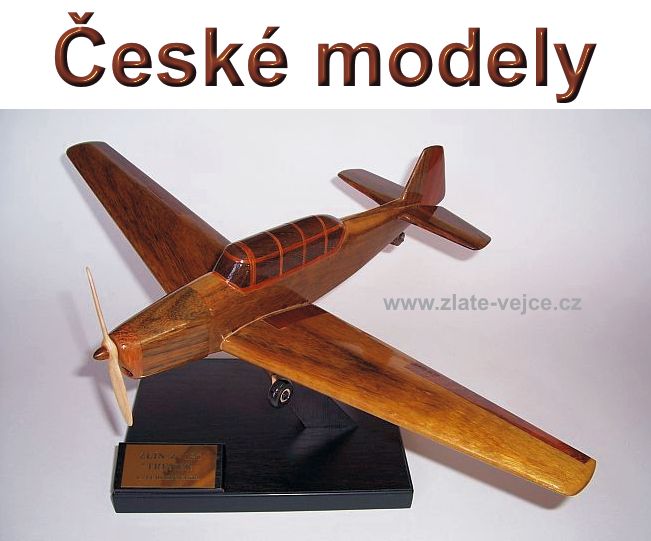 Modely letadel ze dřeva