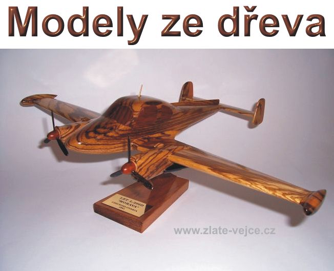 Modely letadel ze dřeva