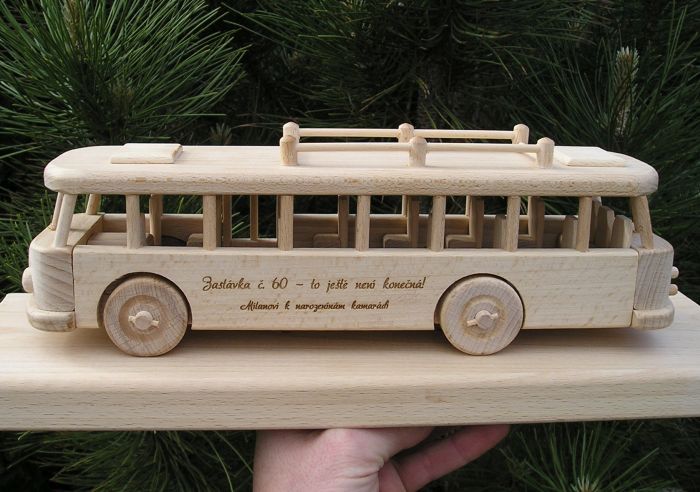 Autobus dřevěné hračky