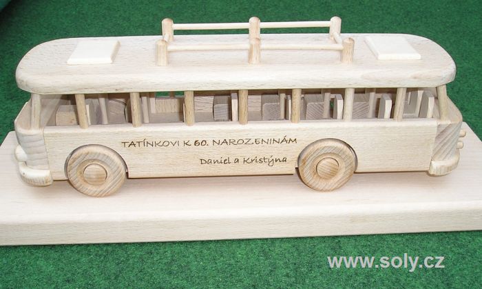 Autobusy dřevěné hračky