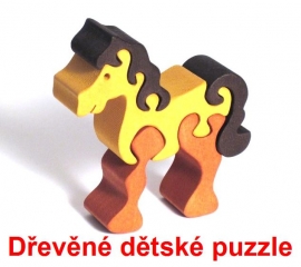 Dřevěné dětské puzzle koníček