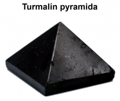 Turmalínová pyramida 2,5x2,5 cm