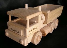 Dřevěné nákladní auto Tatra - s vyklápěčkou, hračka