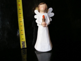Malý bílý andělíček se svíčkou, sošky dekorace
