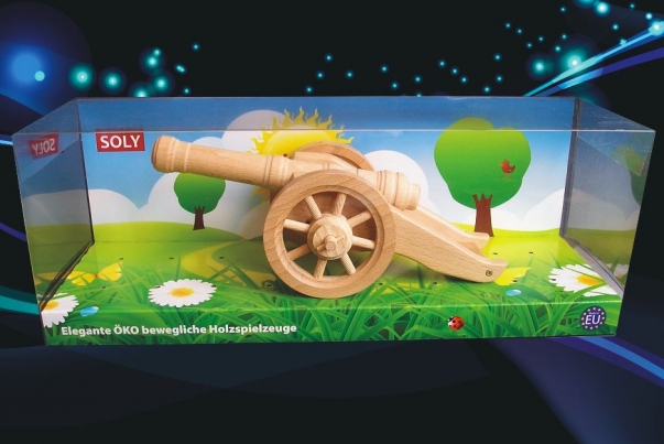 Hračka, lehký polní kanón z bukového dřeva
