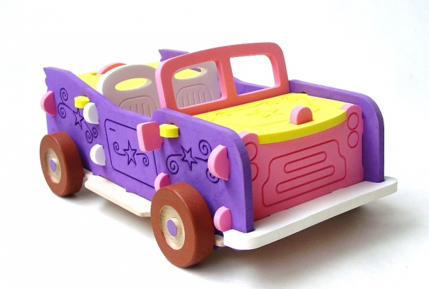 Velké vozidlo kabriolet jako 3D auto puzzle stavebnice