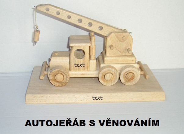 Auto-jeřáb na postavě, dárek pro jeřábníky