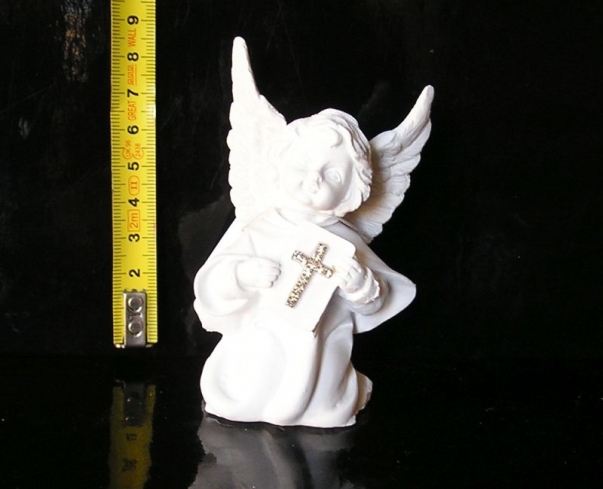 Malý andílek bible, kříž, sošky dekorace