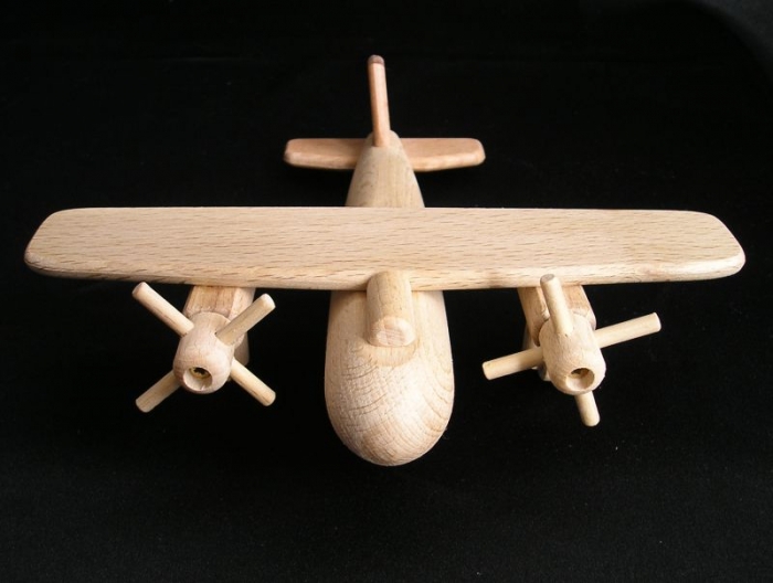 Letadlo ze dřeva