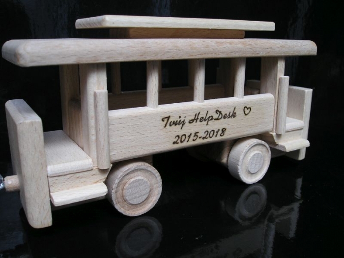 osobní vagon pro lokomotivu hračka