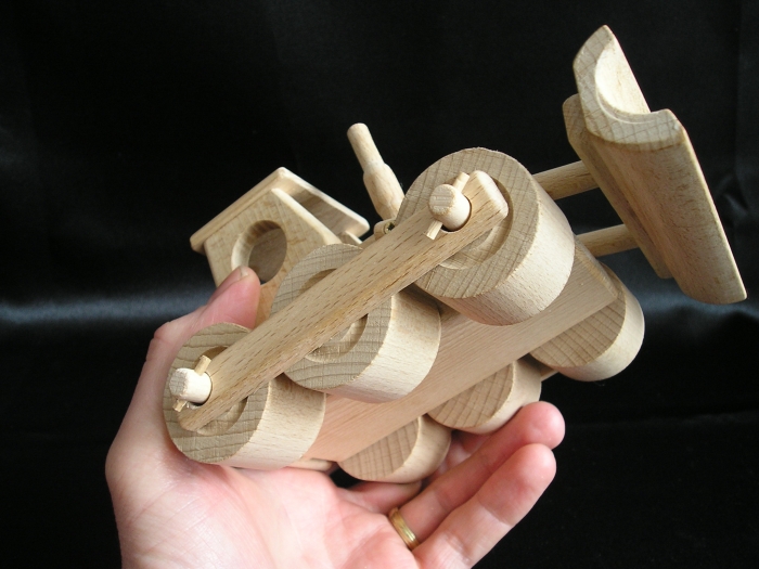 Buldozer - dřevěná hračka