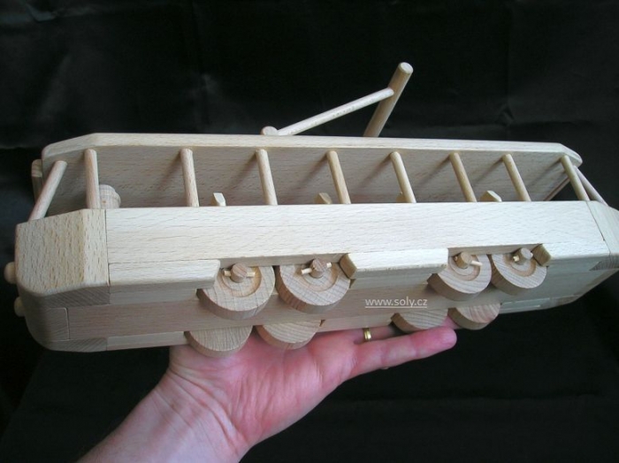 Tramvaje - hračky ze dřeva