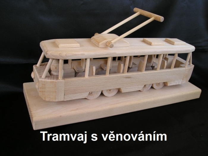 Tramvaj dárek hračka k narozeninám pro řidiče