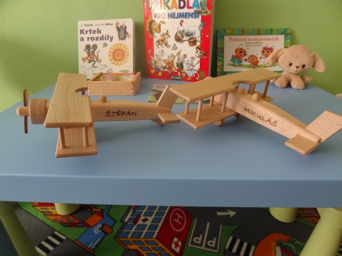 Letadlo dvouplošník, dřevěné hračky