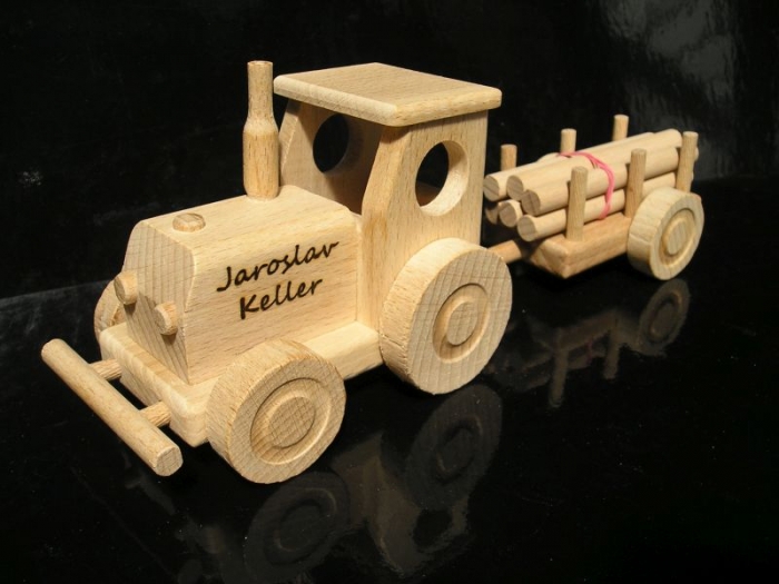Traktor hračky