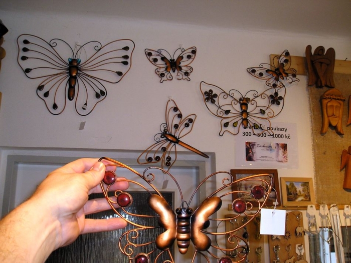 Motýl krásná kovová dekorace na stěnu do bytu