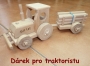 Dárek pro traktoristu - dřevěný traktor