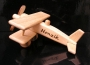 Malé 100 % dřevěné letadlo včetně textu do 12 znaků