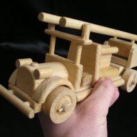 dárek pro požárníka auto na podstavě