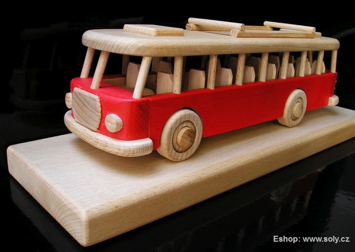 dřevěný dárek, hračka autobus