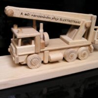 Montážní auto plošina, vysokozdvižná dřevěný model dárek