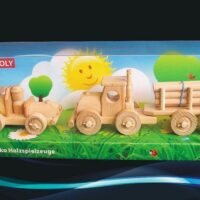 Dřevěné autíčko a kamion se dřevem
