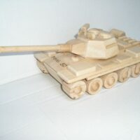 vojenský tank k 50 narozeninám