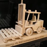 Dárky pro skaldníky, logistiky model vysokozdvižného vozíku