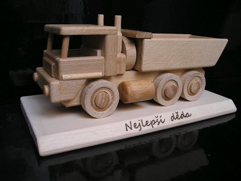 Nákladní auta hračky tatra pro děti i řidiče dárky modely