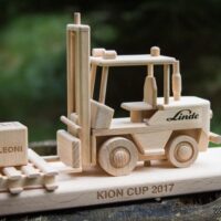 Dárky pro skaldníky, logistiky model vysokozdvižného vozíku do penze