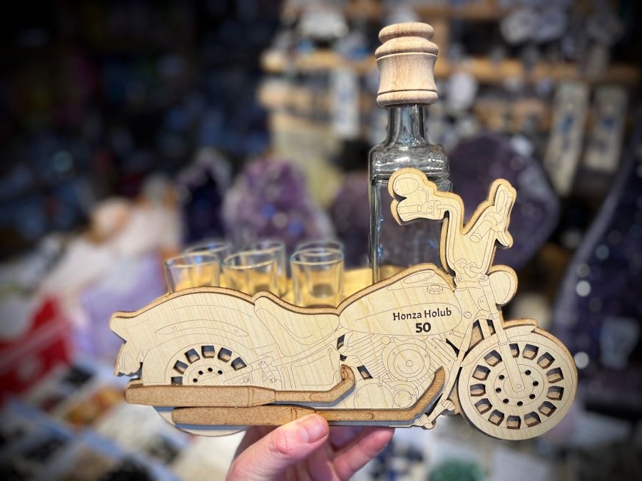 Originální dárek pro motorkáře flaška láhev model chooperu