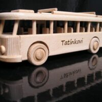 Autobusy dřevěné hračky, dárek pro řidiče autobusu tatínkovi