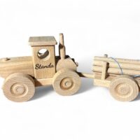 Dřevěný zemědělský traktor dětská hračka