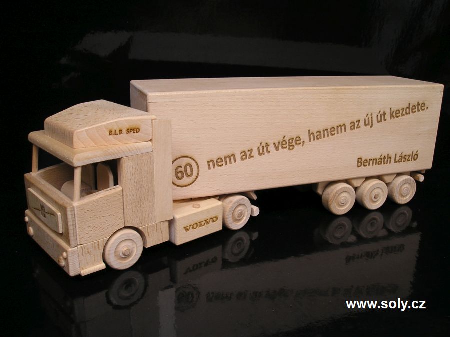 Dárky pro kamioňáky k 60 narozeninám