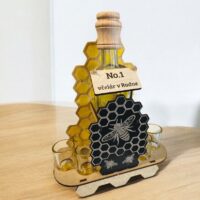 Včelařské dárky, dárkový koš, láhev na medovinu