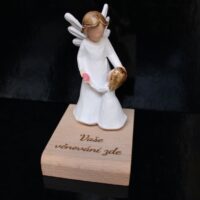 Anděl strážný s holčičkou soška figura