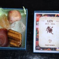 Sada krystalů kamenů pro znamení Lev