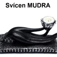 Orientální svícen na svíčku