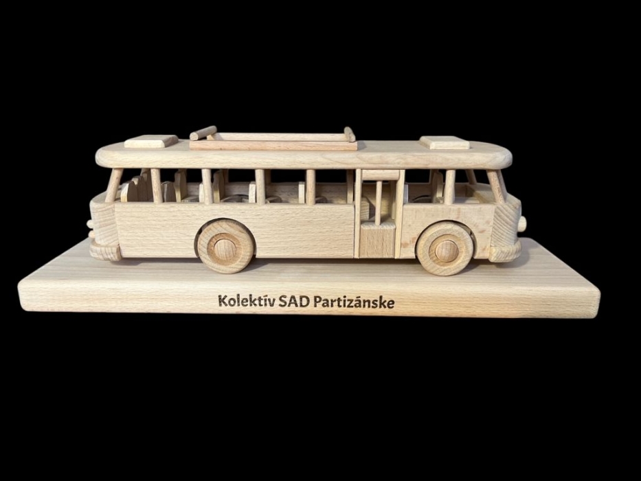 Československý autobus RTO jako dárek hračka model