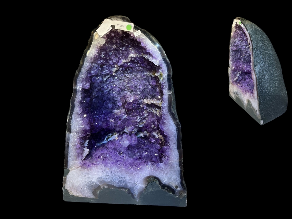 Materiál: přírodní ametyst Geoda