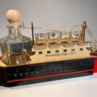 Dřevěný model lodě Titanic zaoceánský parník jako dárek pro muže k narozeninám 50 let