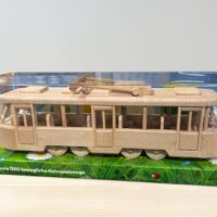 Model tramvaje jako dárek tramvajákovi k 50 narozeninám