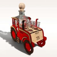 Červený traktor model k narozeninám z lahví a panáky pro muže